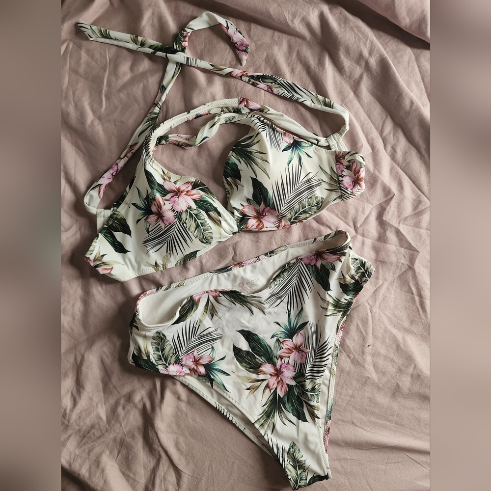 Shade & Shore Floral Bikini Set